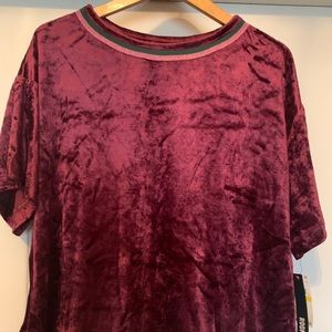 Burgundy velvet top M